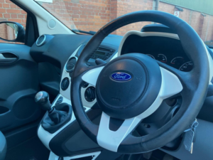 2013 Ford Ka 1.2 Zetec Euro 5 (s/s) 3dr in Black — image 6