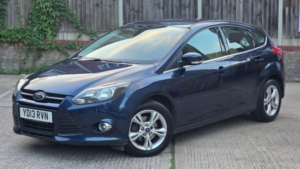 2013 Ford Focus 1.0t Ecoboost Zetec Euro 5 (s/s) 5dr in Blue — image 2