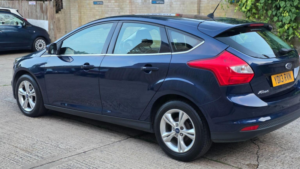 2013 Ford Focus 1.0t Ecoboost Zetec Euro 5 (s/s) 5dr in Blue — image 6