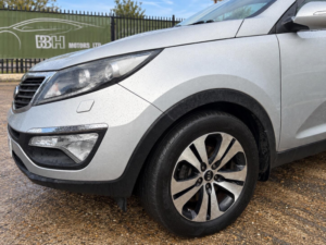 2012 Kia Sportage 1.7 Crdi Ecodynamics 3 2WD Euro 5 (s/s) 5dr in Silver — image 3