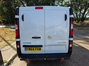 2015 Vauxhall Vivaro 1.6 Cdti 2900 Ecoflex L1 H1 Euro 5 (s/s) 5dr in White — image 4