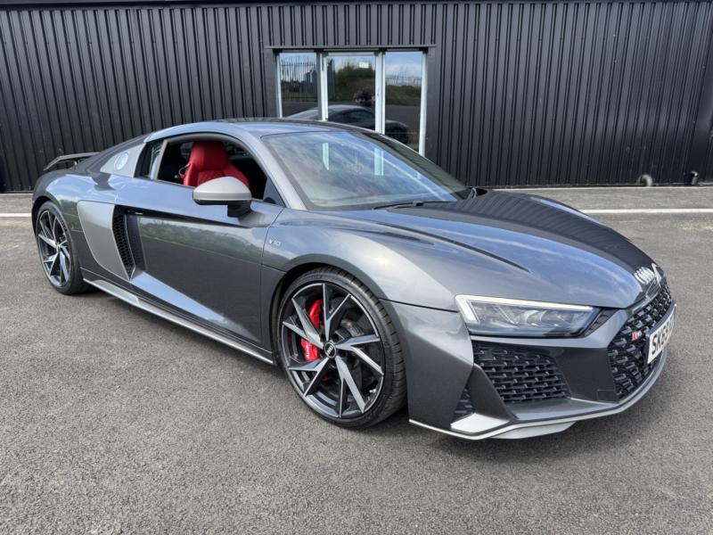 2019 Audi R8 5.2 Fsi V10 Performance in Grey — image 1