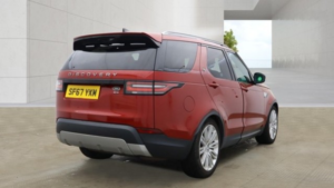 2017 Land Rover Discovery 2.0 Sd4 Hse in Red — image 3
