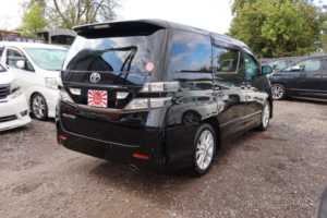2009 Toyota Vellfire 2.4z 8 Seats in Black — image 4