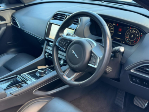 2020 Jaguar F-Pace 2.0 P250i Chequered Flag Auto AWD Euro 6 (s/s) 5dr in Grey — image 2