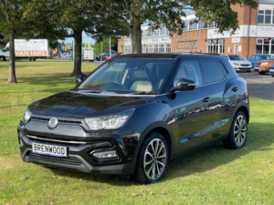 2020 Ssangyong Tivoli 1.6p Ultimate SUV 5dr Petrol Manual Euro 6 (s/s) (128 Ps) in Black — image 3