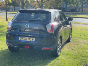 2020 Ssangyong Tivoli 1.6p Ultimate SUV 5dr Petrol Manual Euro 6 (s/s) (128 Ps) in Black — image 5