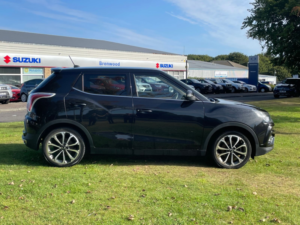 2020 Ssangyong Tivoli 1.6p Ultimate SUV 5dr Petrol Manual Euro 6 (s/s) (128 Ps) in Black — image 6