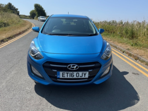 2016 Hyundai I30 Se Nav Blue Drive in Blue — image 3