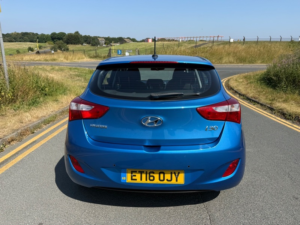2016 Hyundai I30 Se Nav Blue Drive in Blue — image 5
