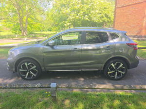 2019 Nissan Qashqai 1.3 Dig-T Tekna+ Euro 6 (s/s) 5dr in Grey — image 4