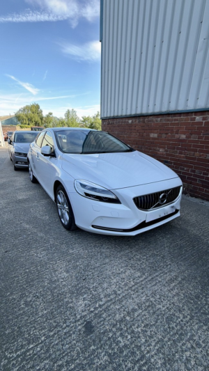 2017 Volvo V40