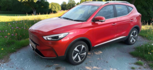 2022 MG MG Zs 72.6kwh Trophy Connect Long Range Auto 5dr in Red — image 2