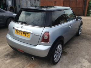 2007 MINI Hatch 1.6 Cooper Hatch in Silver — image 4