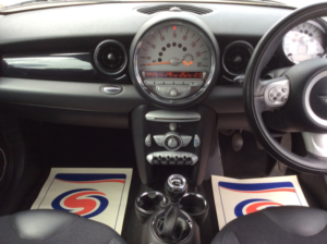 2007 MINI Hatch 1.6 Cooper Hatch in Silver — image 6