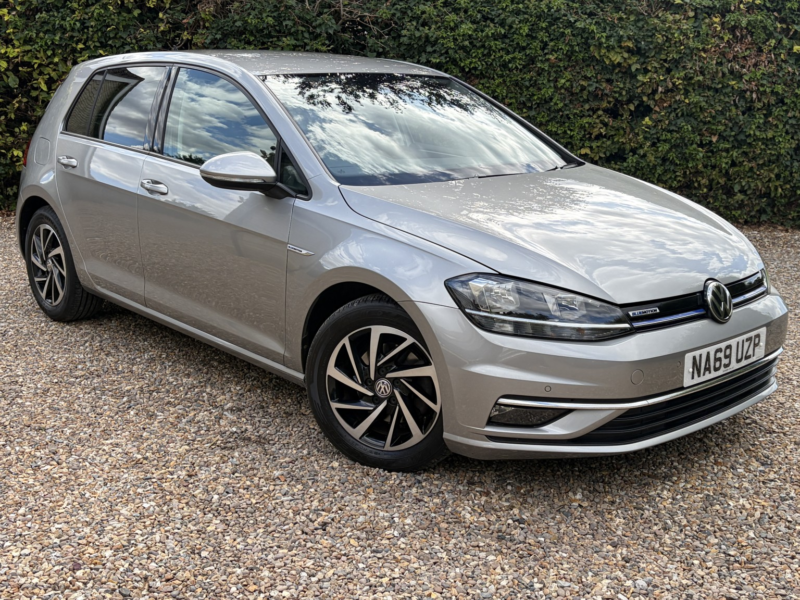 2019 Volkswagen Golf 1.5 Tsi Evo Match in Silver — image 1