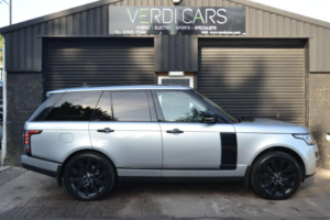 2014 Land Rover Range Rover 4.4 Sd V8 Vogue Auto 4WD Euro 5 5dr in Silver — image 3
