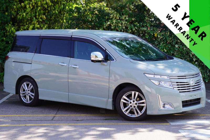 2011 Nissan Elgrand 2.5 Highway Star 5dr 7 Seats in Green — image 1