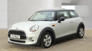 2015 MINI Hatch 1.5 Cooper D Euro 6 (s/s) 3dr in Silver — image 5