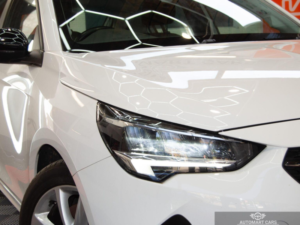 2020 Vauxhall Corsa 1.2 Turbo Se Nav Euro 6 (s/s) 5dr in White — image 5
