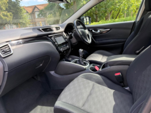2016 Nissan Qashqai 1.2 Dig-T N-Connecta 2WD Euro 6 (s/s) 5dr in Silver — image 6
