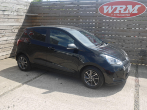 2017 Hyundai I10 1.2 Premium Hatchback 5dr Petrol Manual Euro 6 (87 Ps) in Black — image 3