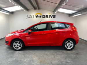 2016 Ford Fiesta 1.25 Zetec Hatchback 5dr Petrol Manual Euro 6 (82 Ps) in Red — image 2