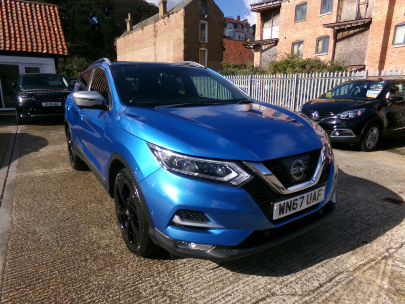 2017 Nissan Qashqai 1.5 Dci Tekna+ in Blue — image 1