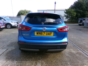 2017 Nissan Qashqai 1.5 Dci Tekna+ in Blue — image 6