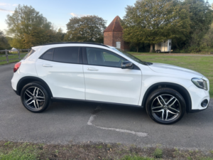 2019 Mercedes-Benz Gla 1.6 Gla180 Urban Edition in White — image 3