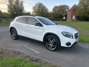 2019 Mercedes-Benz Gla 1.6 Gla180 Urban Edition in White — image 4