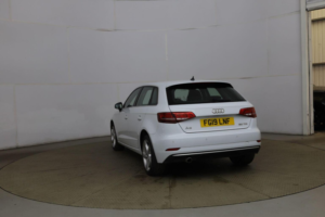 2019 Audi A3 1.6 Tdi 30 Sport Sportback S Tronic Euro 6 (s/s) 5dr in White — image 5