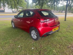 2017 Mazda Mazda2 1.5 Skyactiv-G Se-L Hatchback 5dr Petrol Manual Euro 6 (s/s) (90 Ps) in Red — image 3