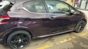 2015 Peugeot 208 Xy E-Thp S/s in Purple — image 5
