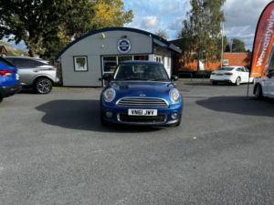 2011 MINI Hatch 1.6 One Euro 5 3dr in Blue — image 2
