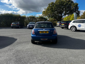 2011 MINI Hatch 1.6 One Euro 5 3dr in Blue — image 4