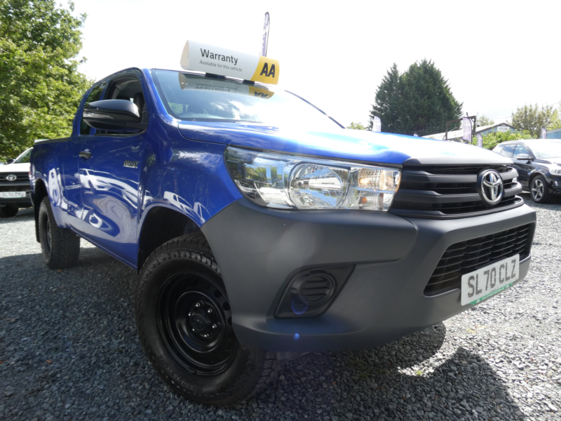 2020 Toyota Hilux 2.4 D-4d Active Extra Pickup Extended Cab 4dr Diesel Manual 4WD Euro 6 (s/s) (150 Ps) in Blue — image 1