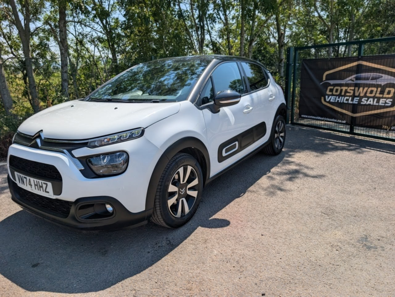 2024 Citroen C3 1.2 Puretech Plus in White — image 1