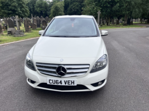 2014 Mercedes-Benz B Class 1.5 B180 Cdi Se in White — image 3