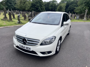 2014 Mercedes-Benz B Class 1.5 B180 Cdi Se in White — image 4