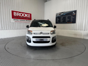 2017 Citroen C3 Picasso 1.2 Puretech Platinum Euro 6 5dr in White — image 5
