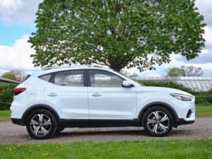 2020 MG MG Zs 1.0 T-Gdi Excite Auto Euro 6 5dr in White — image 3