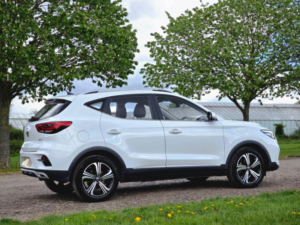 2020 MG MG Zs 1.0 T-Gdi Excite Auto Euro 6 5dr in White — image 4