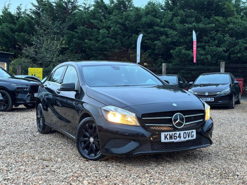 2015 Mercedes-Benz A Class 1.5 A180 Cdi Se 7g-Dct Euro 5 (s/s) 5dr in Black — image 1
