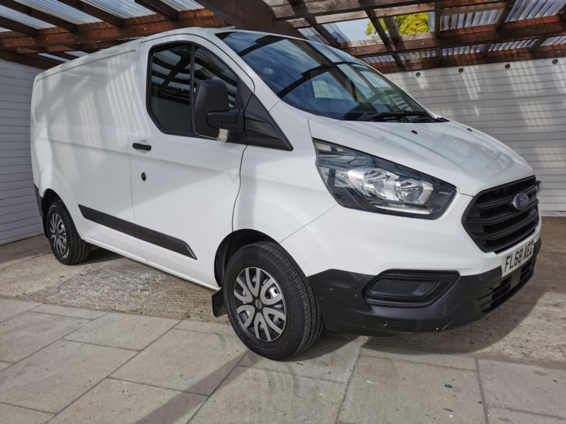 2018 Ford Transit Custom 2.0 300 Ecoblue in White — image 1