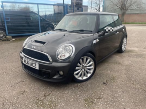2011 MINI Hatch 1.6 Cooper S Hatch in Grey — image 2