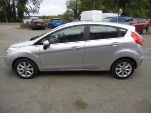 2010 Ford Fiesta 1.4 Zetec 5dr in Silver — image 4