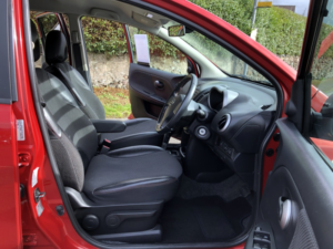 2008 Nissan Note 1.6 Tekna Automatic Petrol 5 Door Hatchback - Extensive Service History - 73000 Miles in Red — image 3