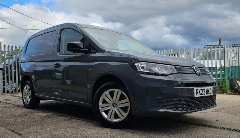 2023 Volkswagen Caddy 2.0 Tdi C20 Commerce Plus DSG Swb Euro 6 (s/s) 5dr in Grey — image 1