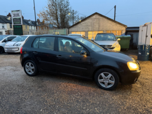 2005 Volkswagen Golf in Black — image 4